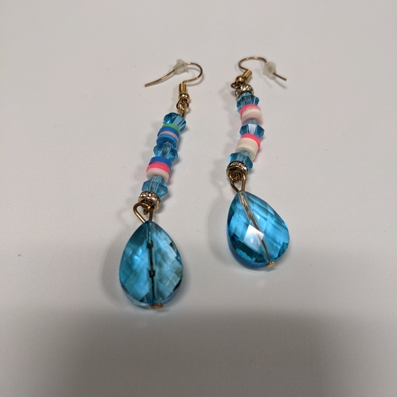 Earring bundle - Picture 6 of 7